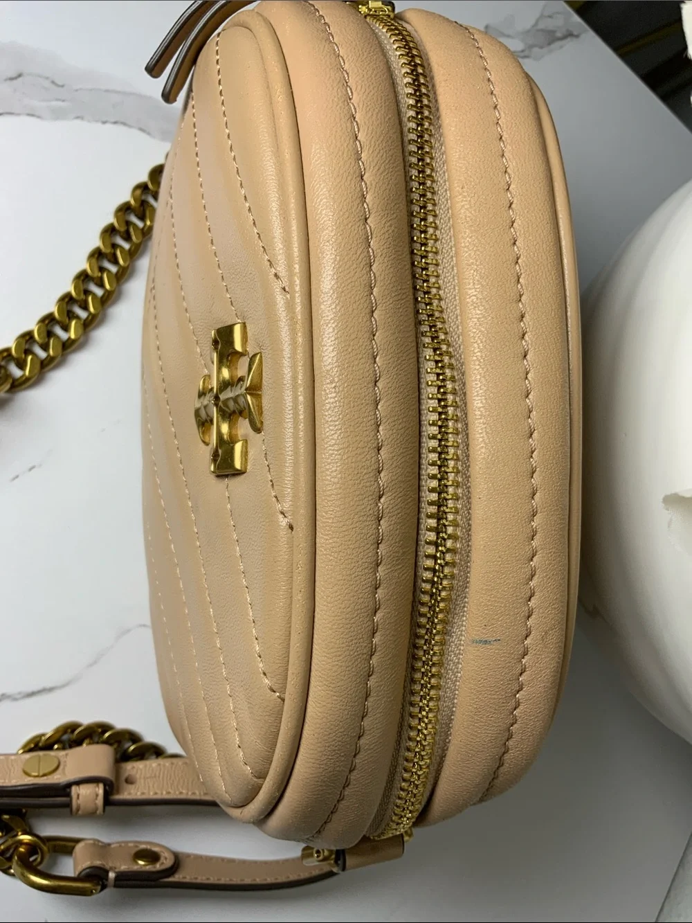 Tory Burch Quilted Camera Crossbody in Light Beige with Gold Hardware